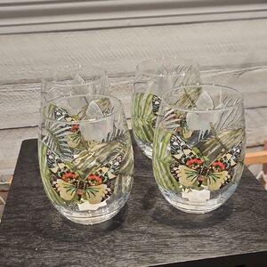 NWT Tag Set Of 4 Butterfly Glasswear
